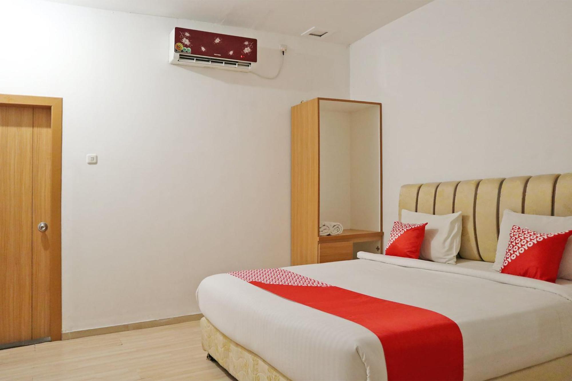 Hotel OYO 1673 M Authentic Kost Man Padang  Exterior foto